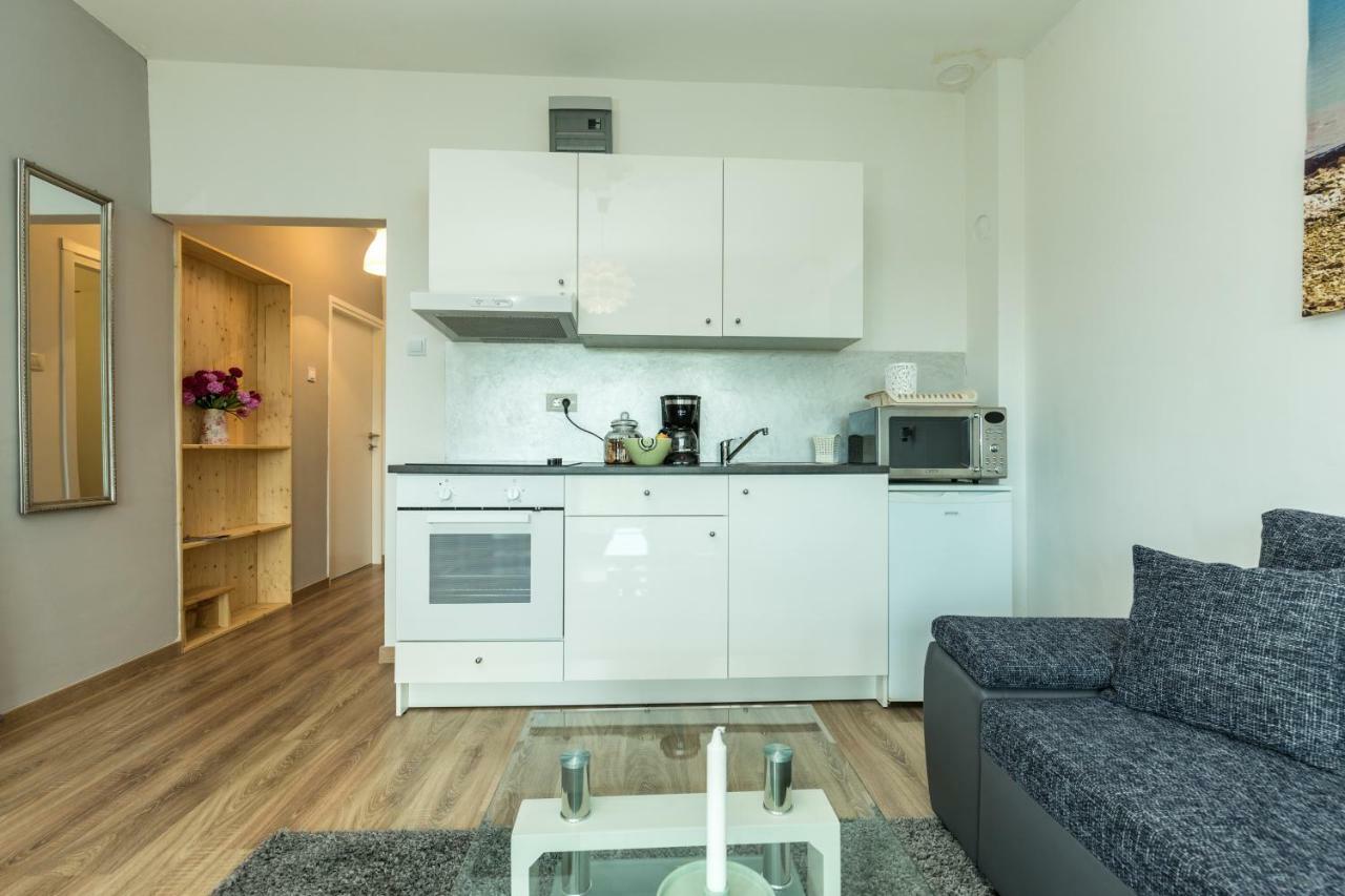 Andrea Apartment